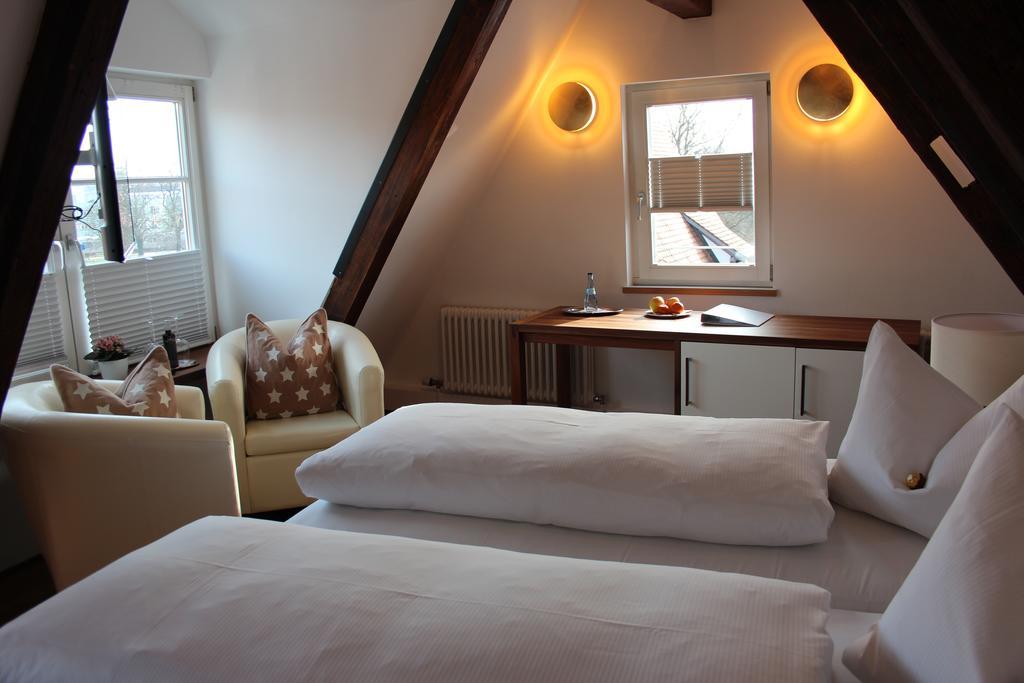 Hotel Schmales Haus Ulm Room photo